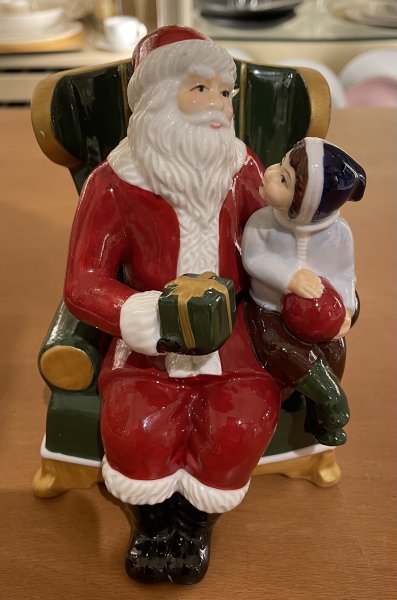 Babbo Natale su poltrona con carillon Villeroy & Boch