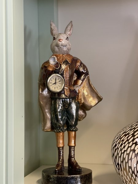 Coniglietto con orologio
