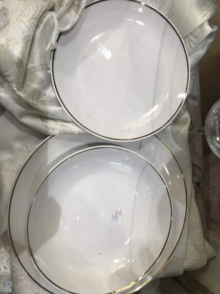 Servito di piatti linea oro 18 pz
