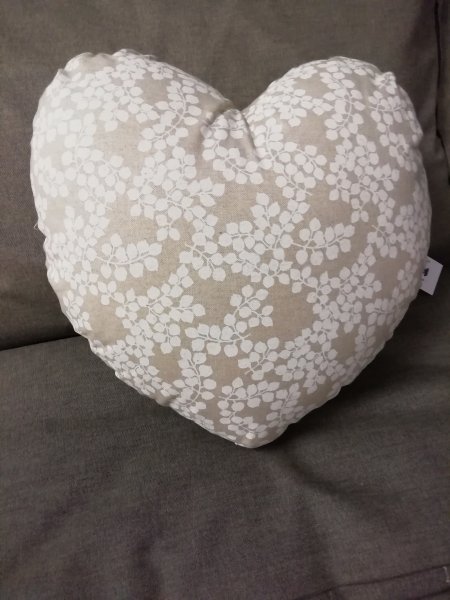 Cuscino cuore mughetto