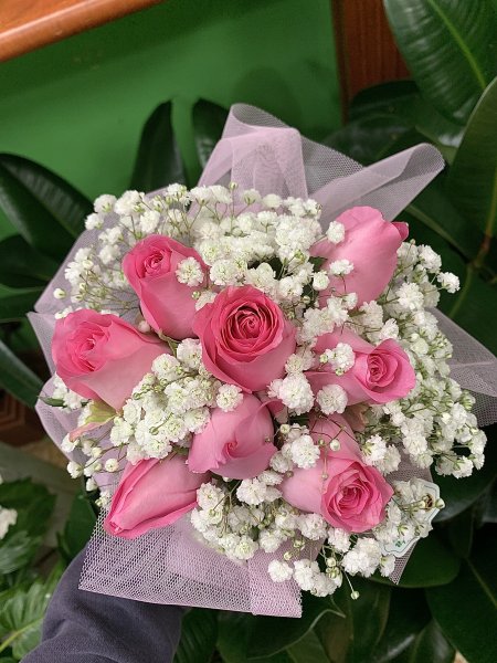 Bouquet n2 (prima di completare il pagamento, consultare il negozio per la disponibilità dei fiori)
