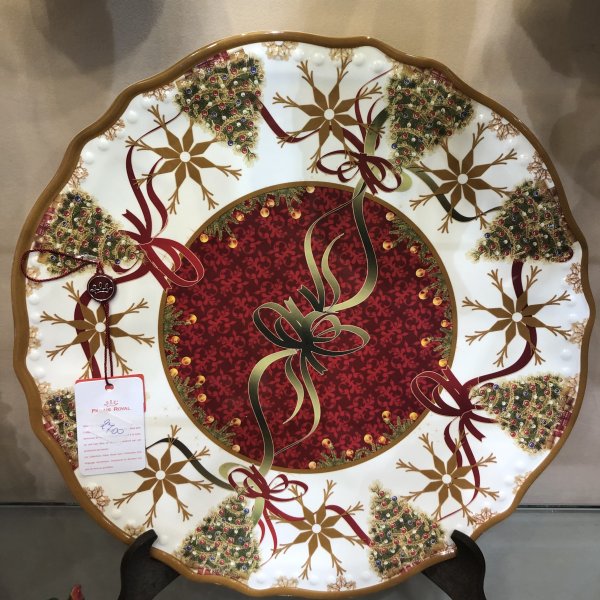Piatto decorato con fiocchi