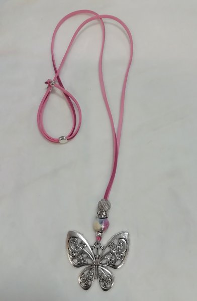 Collana ciondolo farfalla e ceramica color orchidea
