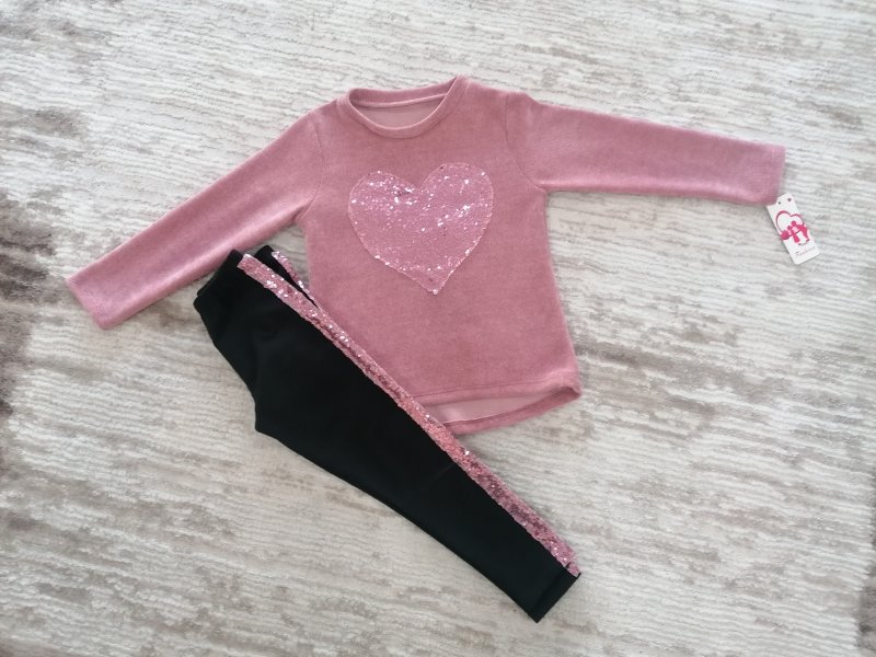 Tuta con cuore binba