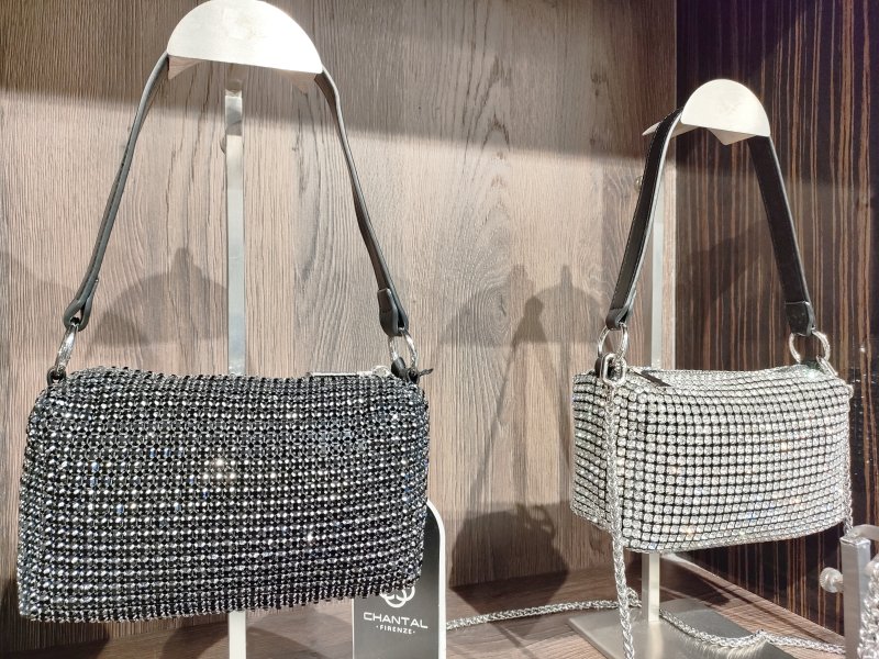 Pochette con strass - NUOVA COLLEZIONE
