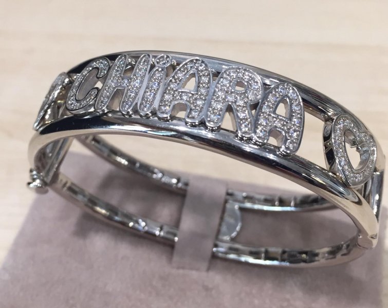 Bracciale rigido in argento personalizzato con nome